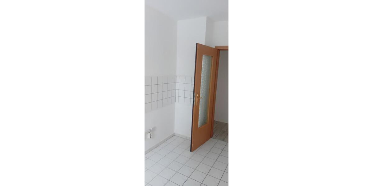 Etagenwohnung Burgstädt - 3 Zimmer, 57 m&sup2;, 350&euro; | Angebot:24729935