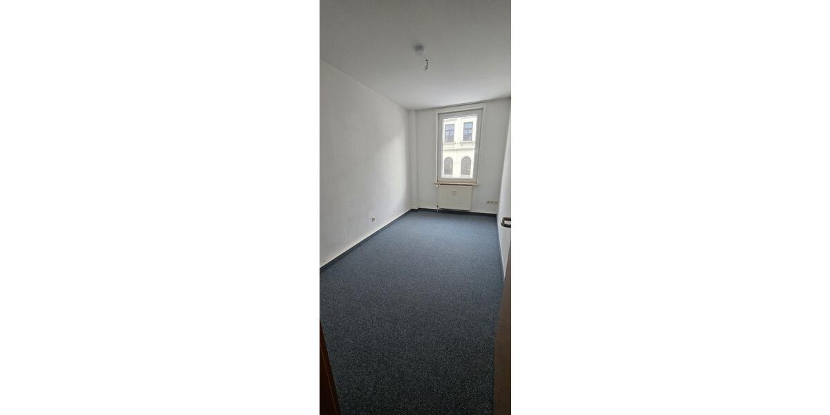 Etagenwohnung Glauchau - 4 Zimmer, 87 m&sup2;, 440&euro; | Angebot:26039631