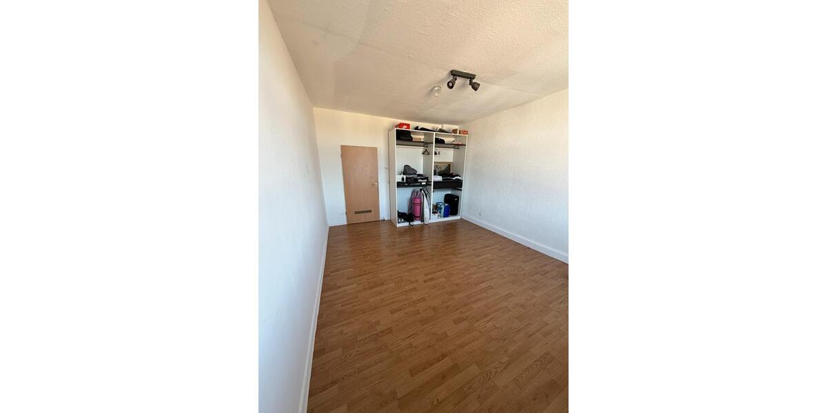 Etagenwohnung Bochum - 2 Zimmer, 65 m&sup2;, 665&euro; | Angebot:25238961