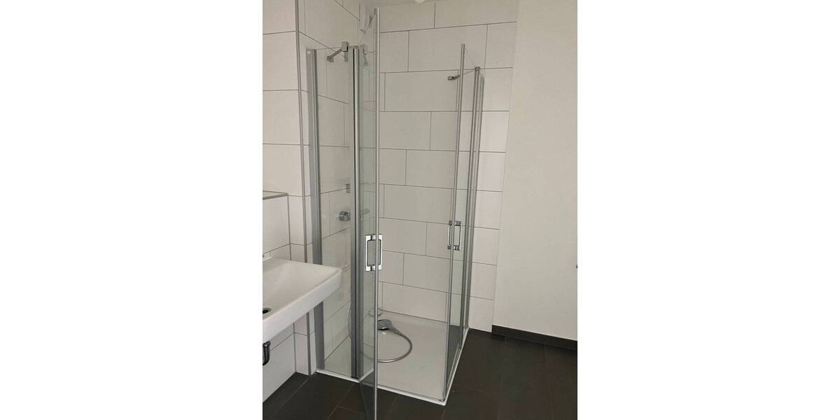 Etagenwohnung Frankfurt am Main Schwanheim - 3 Zimmer, 87 m&sup2;, 1.400&euro; | Angebot:26093727