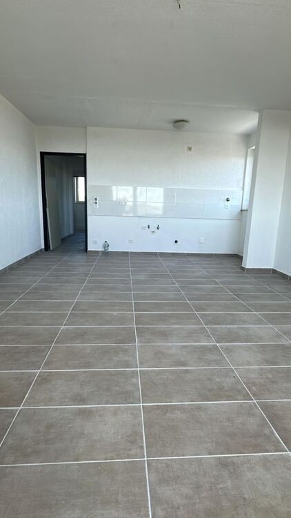 frisch sanierte 2,5 Zimmer Wohnung mit Balkon