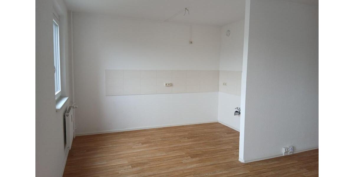 Etagenwohnung Ellefeld - 4 Zimmer, 93 m&sup2;, 435&euro; | Angebot:26368537