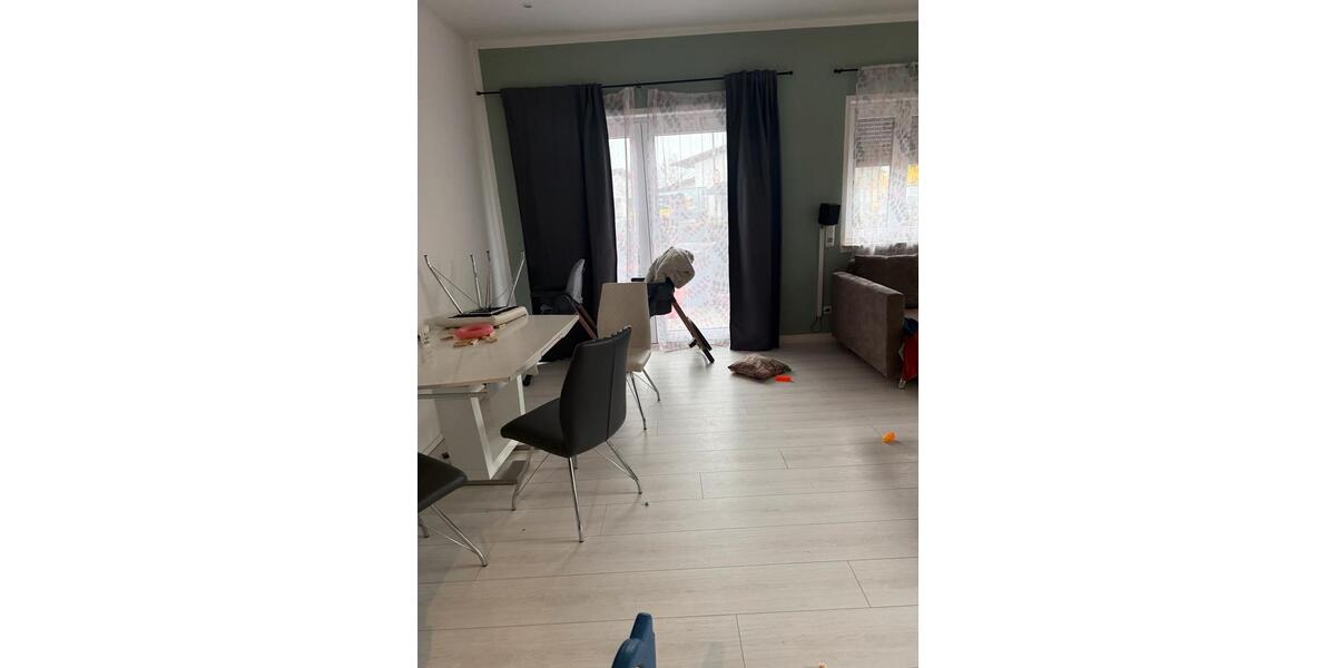 Erdgeschoßwohnung Großkarolinenfeld - 3 Zimmer, 78 m&sup2;, 1.200&euro; | Angebot:25842125