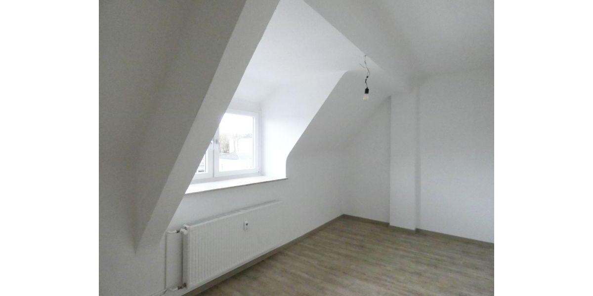 Dachgeschoßwohnung Essen Stadtbezirk III - 3 Zimmer, 78 m&sup2;, 671&euro; | Angebot:25131713