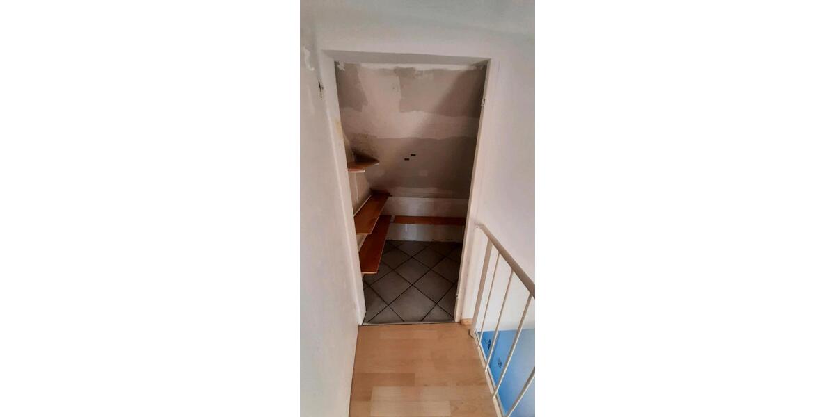 Dachgeschoßwohnung Berghülen - 3 Zimmer, 81 m&sup2;, 930&euro; | Angebot:26447033