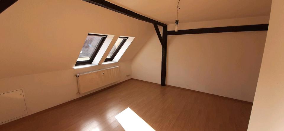 Dachgeschoßwohnung Köthen (Anhalt) - 1 Zimmer, 34 m&sup2;, 238&euro; | Angebot:26341165