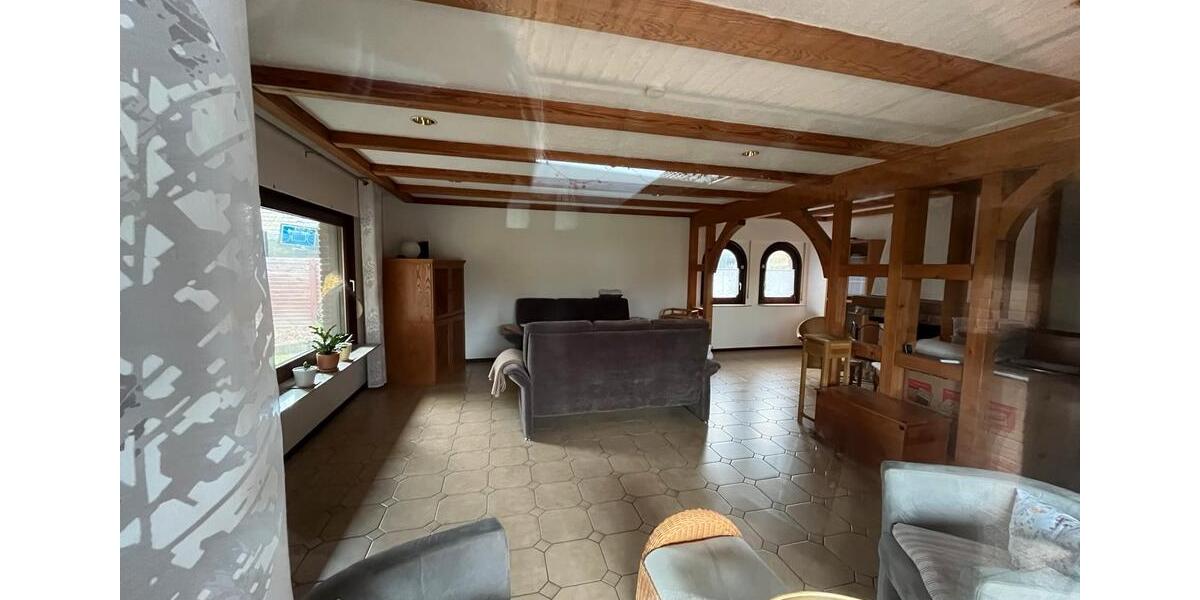 Einfamilienhaus Gifhorn - 4 Zimmer, 140 m&sup2;, 1.200&euro; | Angebot:26103614