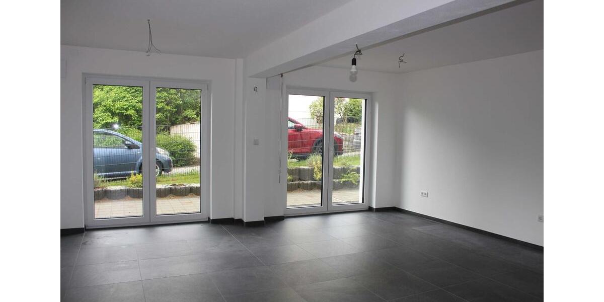Etagenwohnung Deggendorf - 2 Zimmer, 79 m&sup2;, 940&euro; | Angebot:25080954