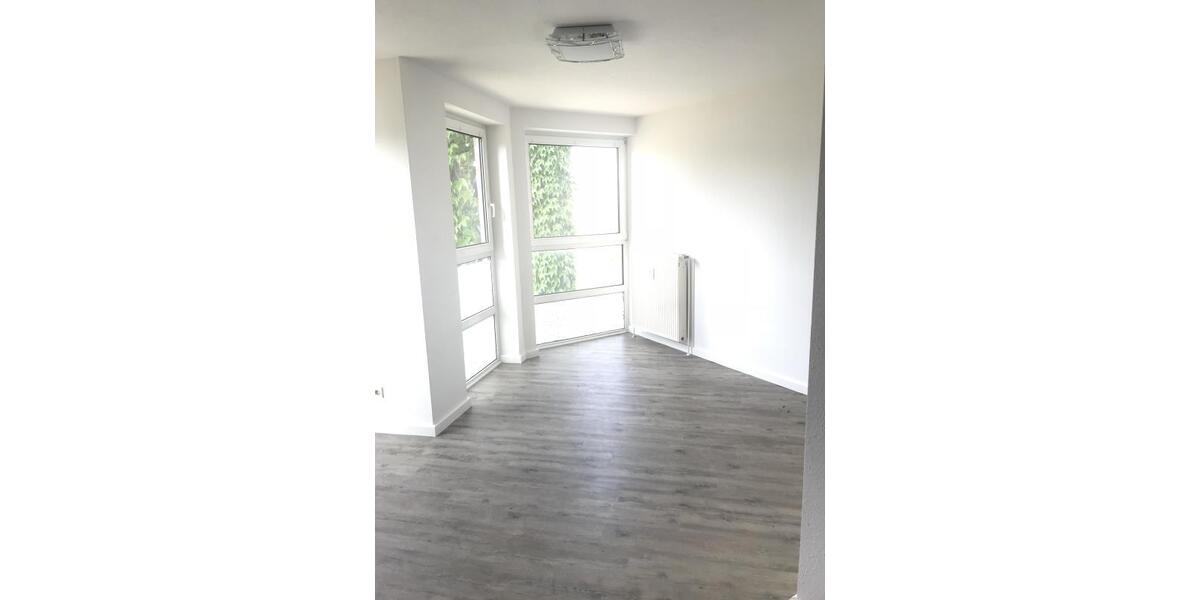 Etagenwohnung Mittweida - 1 Zimmer, 28 m&sup2;, 275&euro; | Angebot:26004585