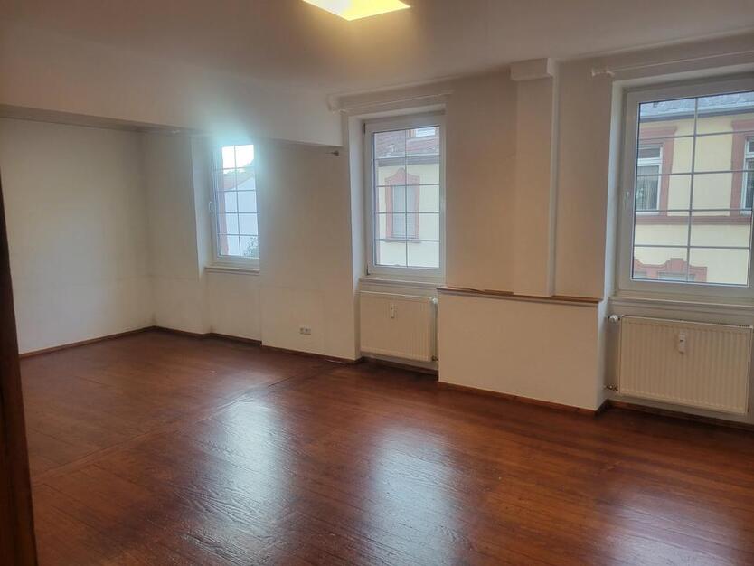 Schöne Altbauwohnung in der nähe der Altstadt von Kaiserslautern zimmer
