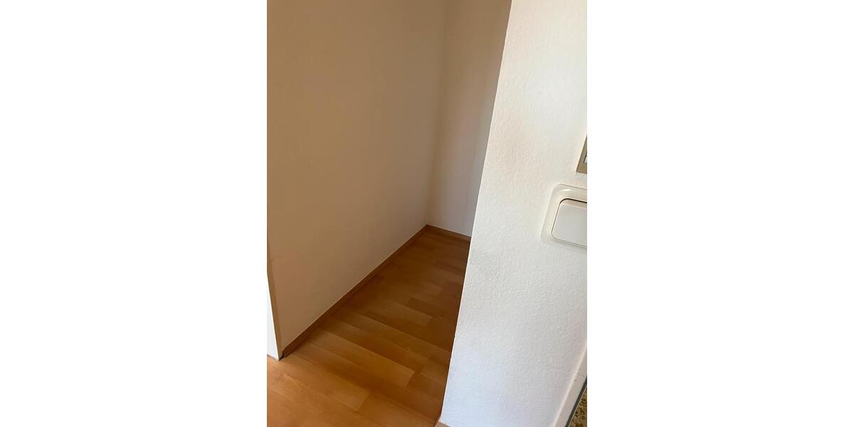Dachgeschoßwohnung Elsdorf - 1 Zimmer, 37 m&sup2;, 450&euro; | Angebot:26613485