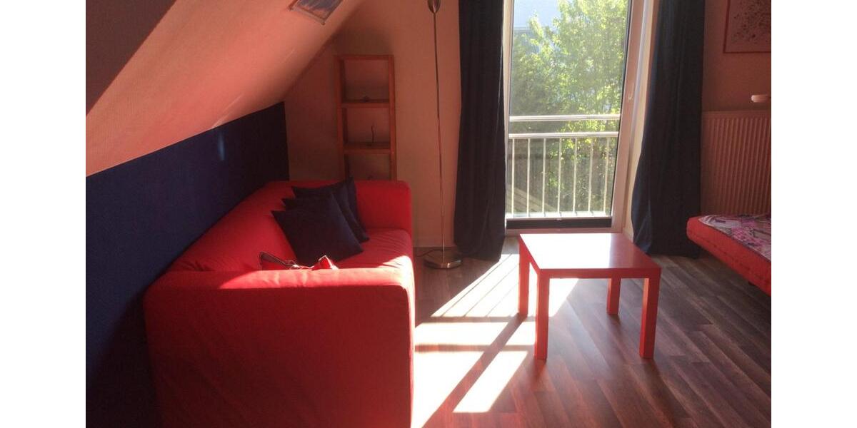 Dachgeschoßwohnung Scharbeutz - 2.5 Zimmer, 75 m&sup2;, 50&euro; | Angebot:24307011