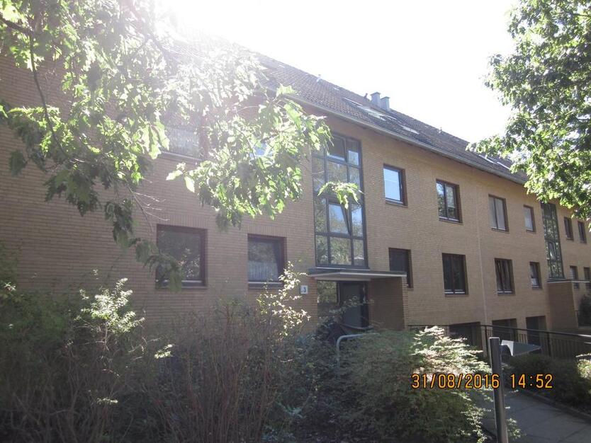 4 Zimmer Wohnung Erdgeschoss Gäste-WC Blick ins Grüne