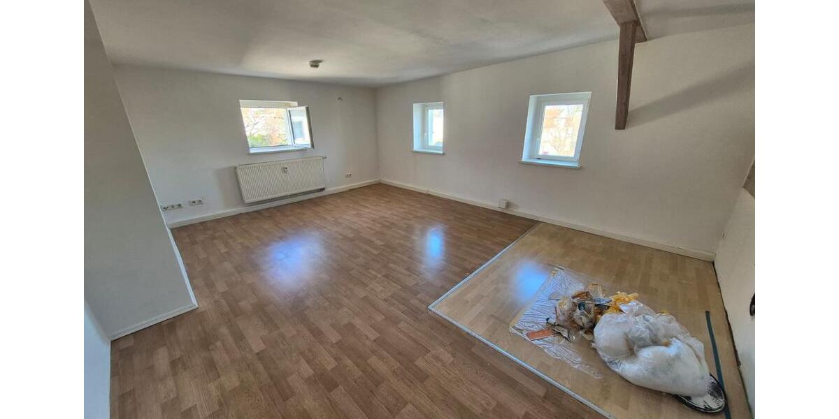Dachgeschoßwohnung Gotha - 2 Zimmer, 47 m&sup2;, 400&euro; | Angebot:25570574