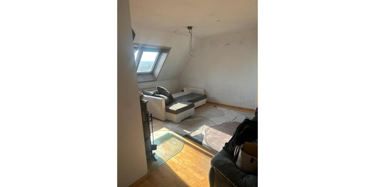 Dachgeschoßwohnung Wolframs-Eschenbach Eschenbach - 3 Zimmer, 70 m&sup2;, 800&euro; | Angebot:25043767