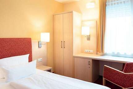 WG-Zimmer in Darmstadt 715 € 14 m² zimmer