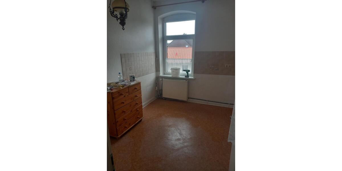 Etagenwohnung Lügde - 5 Zimmer, 130 m&sup2;, 850&euro; | Angebot:26254886