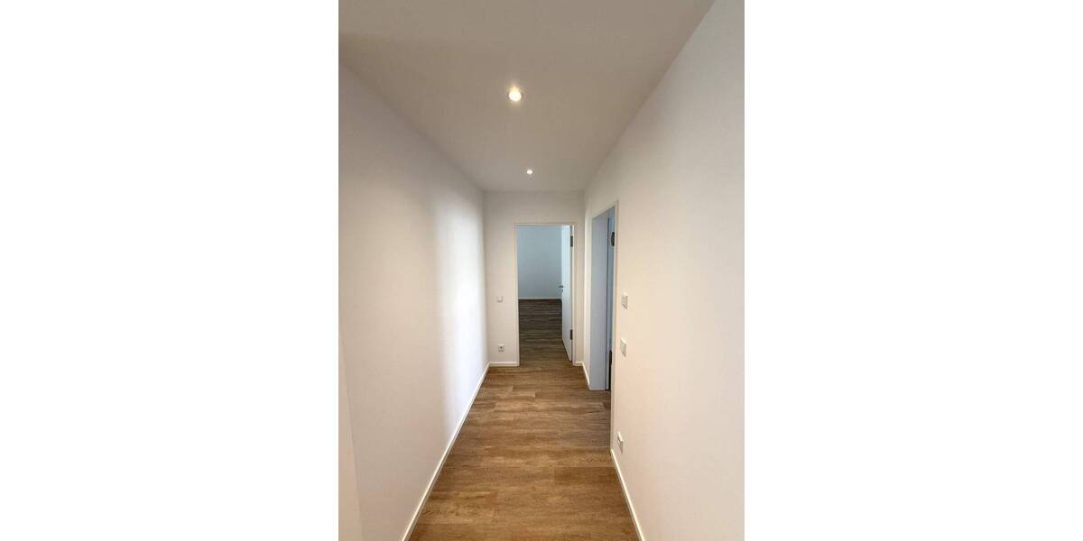 Etagenwohnung Hannover Vahrenwald - 4 Zimmer, 120 m&sup2;, 1.990&euro; | Angebot:26696321