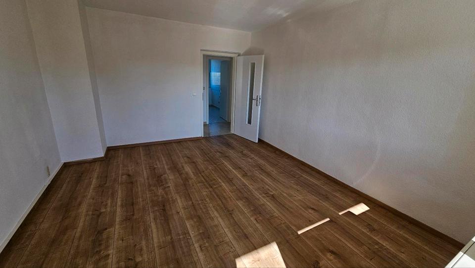 Erdgeschoßwohnung Döbeln - 3 Zimmer, 60 m&sup2;, 340&euro; | Angebot:26318094