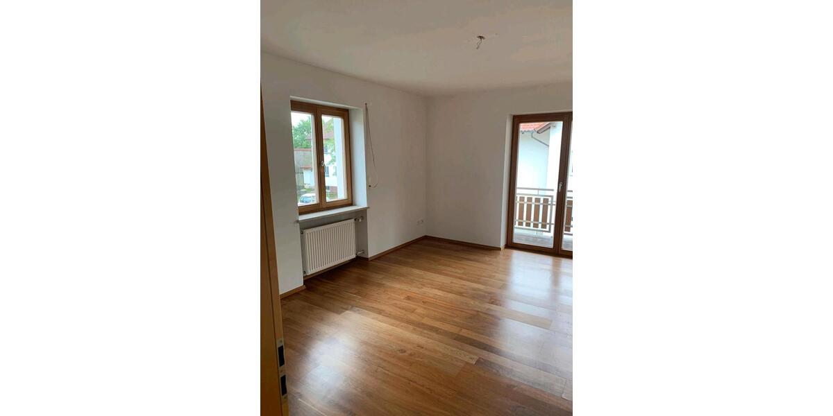 Etagenwohnung Marklkofen - 3 Zimmer, 100 m&sup2;, 800&euro; | Angebot:24574230