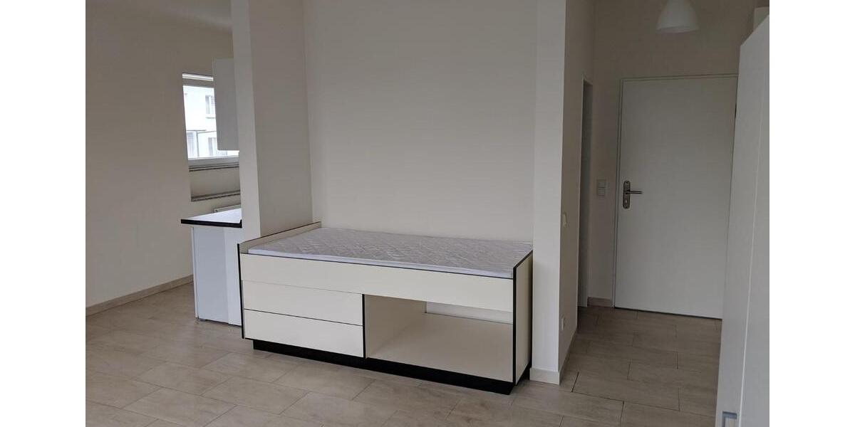 Etagenwohnung Krefeld Gartenstadt - 1 Zimmer, 3 m&sup2;, 590&euro; | Angebot:24473902