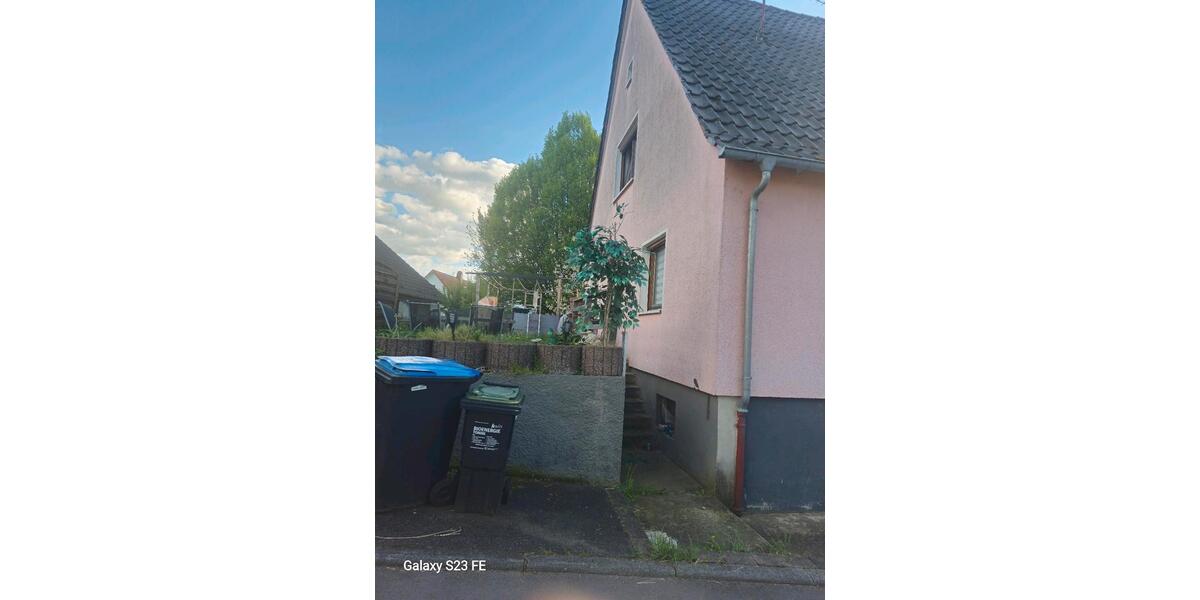 Einfamilienhaus Hüffenhardt - 5 Zimmer, 120 m&sup2;, 1.100&euro; | Angebot:26247310