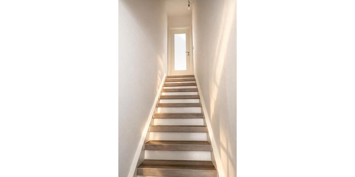 Dachgeschoßwohnung Münster-Sarmsheim Sarmsheim - 3 Zimmer, 90 m&sup2;, 1.050&euro; | Angebot:26186773
