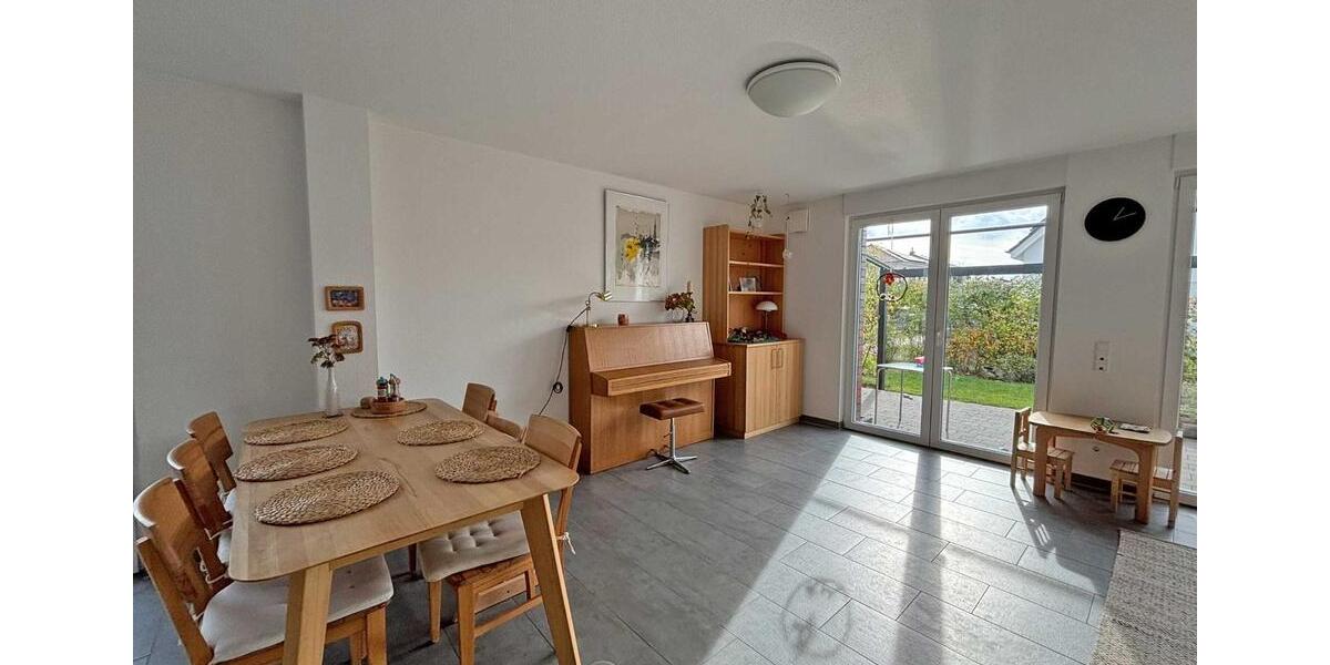 Effizient wohnen, stilvoll leben – Neubau-Doppelhaushälfte (KfW 40) mit Carportstellplatz an der Eschenallee [Z-04470] 4 zimmer