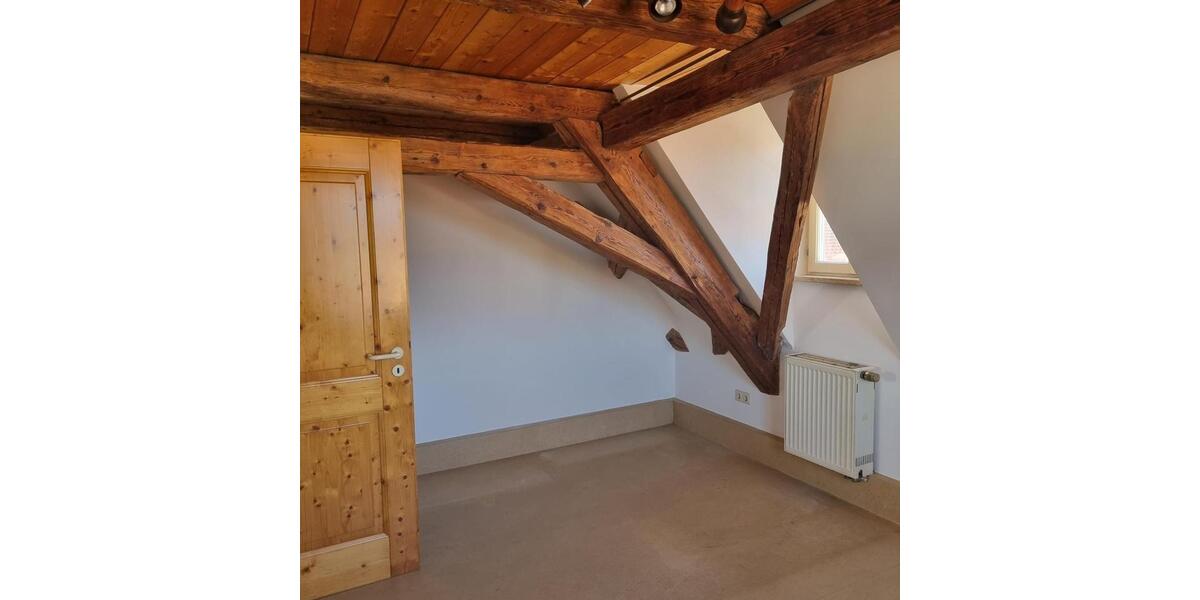Dachgeschoßwohnung Wassertrüdingen - 2 Zimmer, 45 m&sup2;, 380&euro; | Angebot:26596690