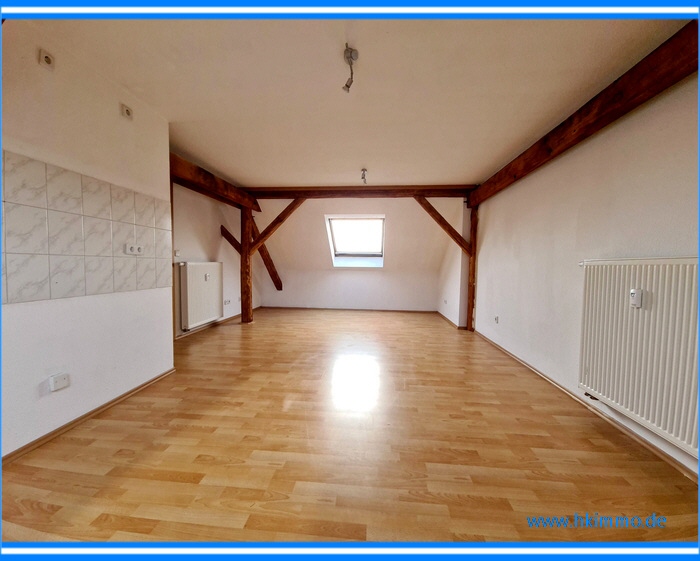 3-Raumwohnung unterm Dach in KöthenAnhalt - Einbauküche ist dabei - Etagenwohnung Köthen | Angebot:25568880