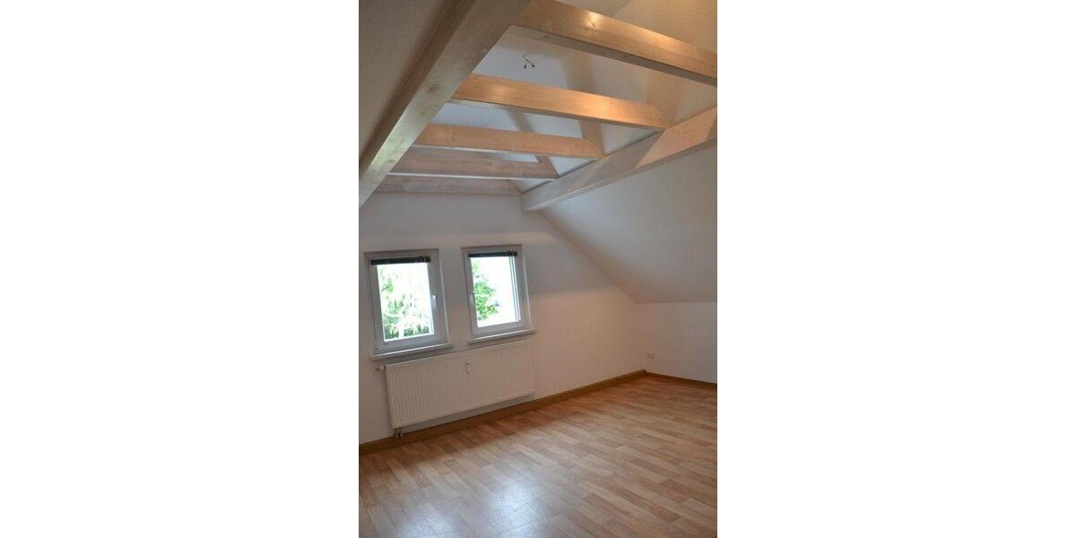 Dachgeschoßwohnung Apolda - 1 Zimmer, 38 m&sup2;, 345&euro; | Angebot:25083872