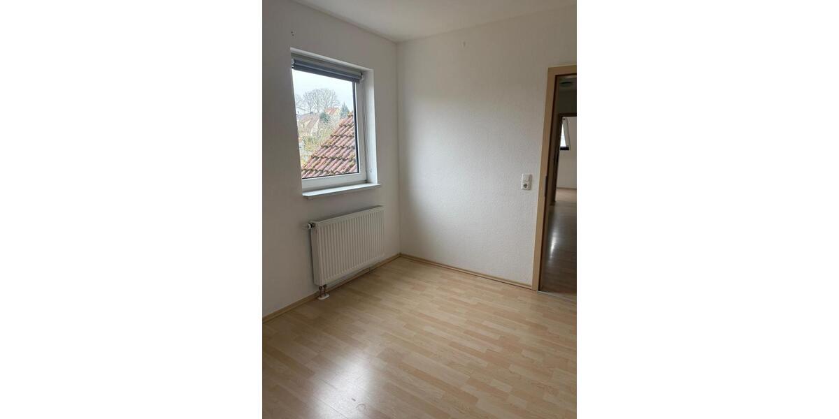 Dachgeschoßwohnung Ottrau - 4 Zimmer, 102 m&sup2;, 660&euro; | Angebot:25376534