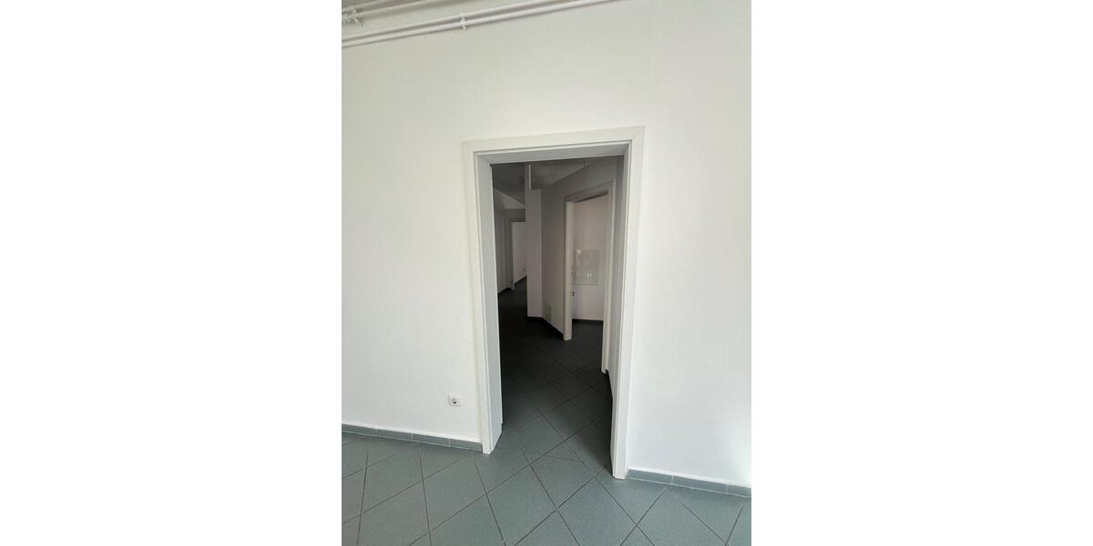 Große Gewerbeeinheit zum Selbstverwirklichen zimmer