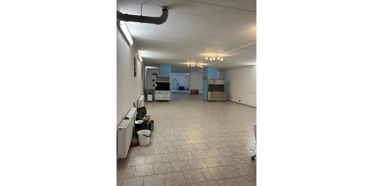 Gewerbeobjekt Wesseling - 1.800&euro; | Angebot:26120425