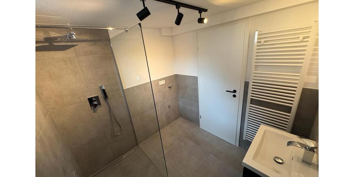 Etagenwohnung Hepberg - 1.000&euro; | Angebot:23591563