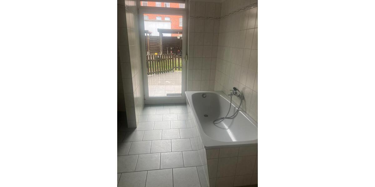 Erdgeschoßwohnung Wittenberge - 3 Zimmer, 92 m&sup2;, 640&euro; | Angebot:26004851