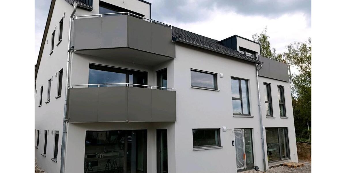 Etagenwohnung Gerbrunn - 2.5 Zimmer, 65 m&sup2;, 1.200&euro; | Angebot:26245277