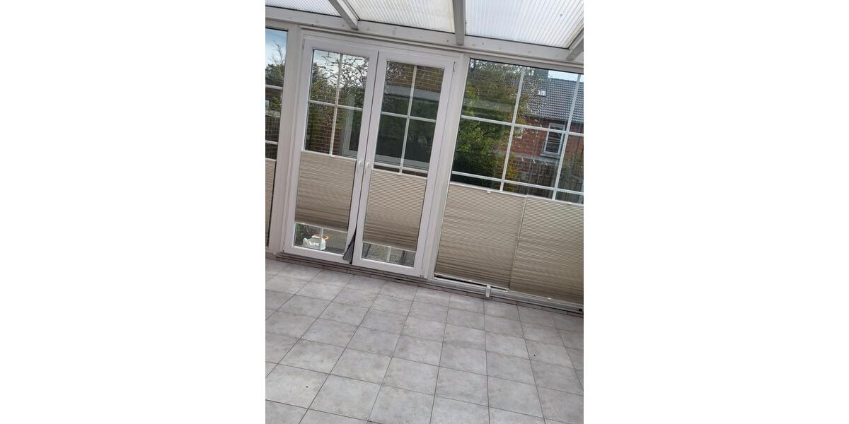 Einfamilienhaus mit Einliegerwohnung zum 01.02.26 zu vermieten 8 zimmer