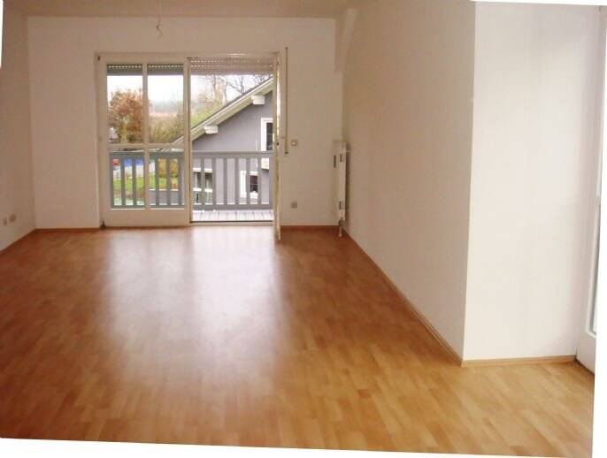 Etagenwohnung Simbach a.Inn Erlach - 4 Zimmer, 95 m&sup2;, 649&euro; | Angebot:26568573