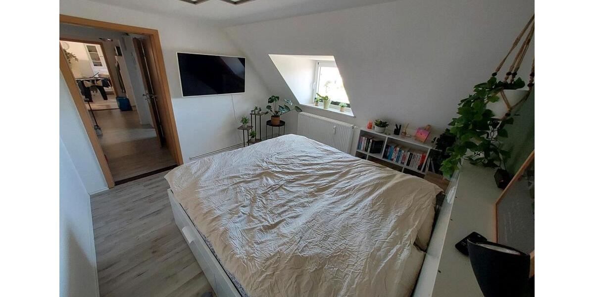 Dachgeschoßwohnung Nordenham - 2 Zimmer, 60 m&sup2;, 600&euro; | Angebot:26705854