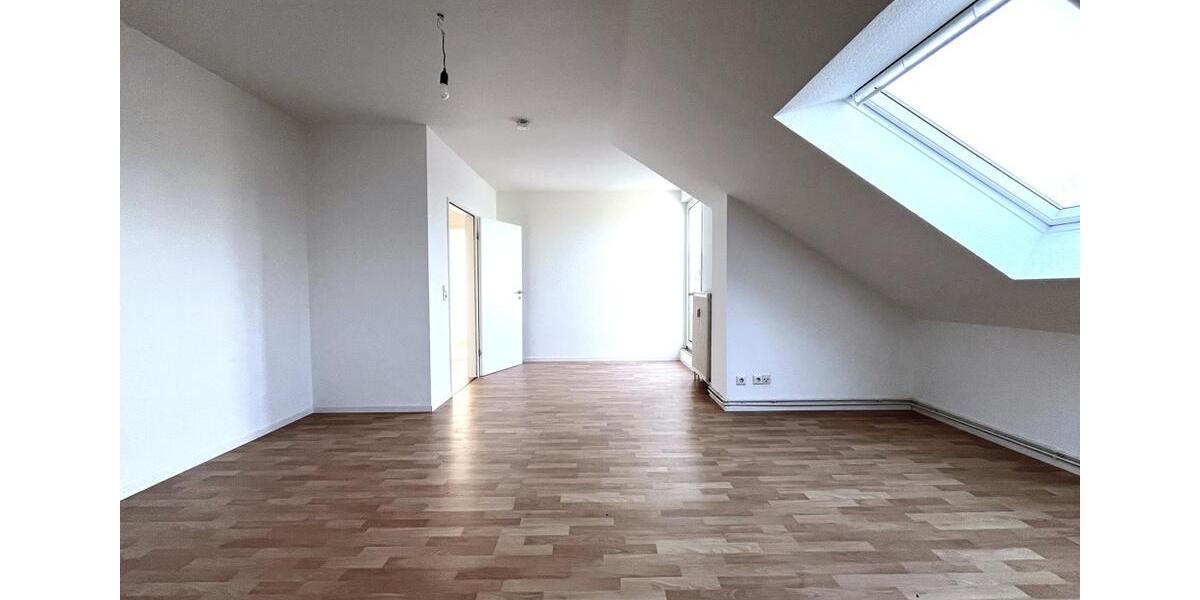 Dachgeschoßwohnung Oyten - 3 Zimmer, 70 m&sup2;, 640&euro; | Angebot:24749638