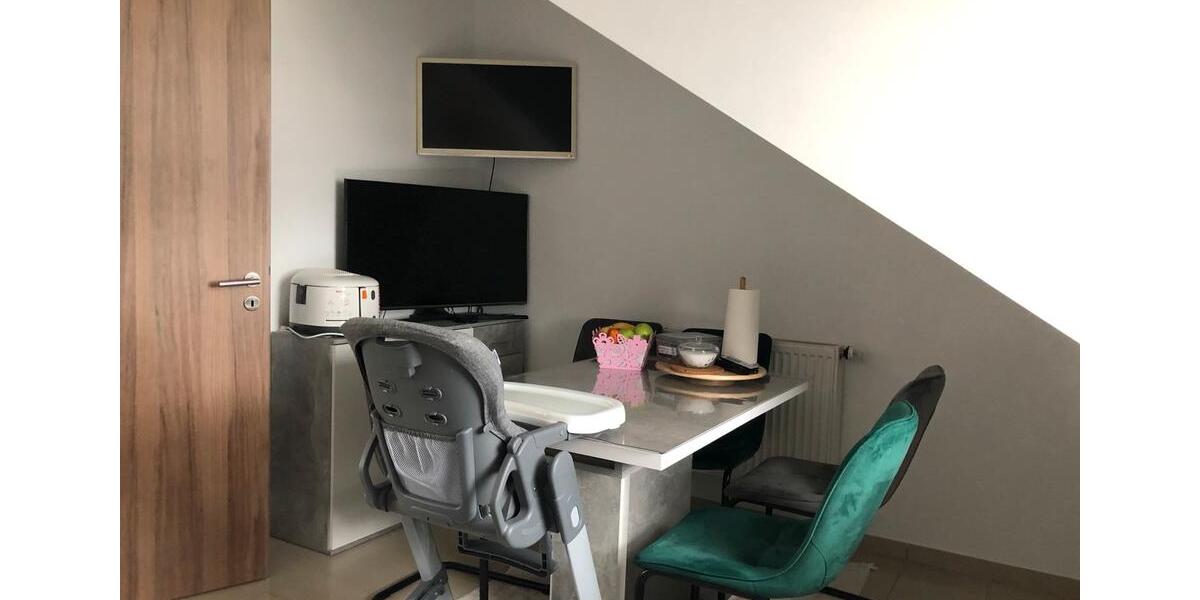Dachgeschoßwohnung Alsdorf - 3 Zimmer, 75 m&sup2;, 750&euro; | Angebot:26672041