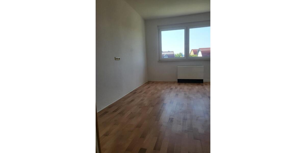 Etagenwohnung Mansfeld - 3 Zimmer, 60 m&sup2;, 370&euro; | Angebot:25540625