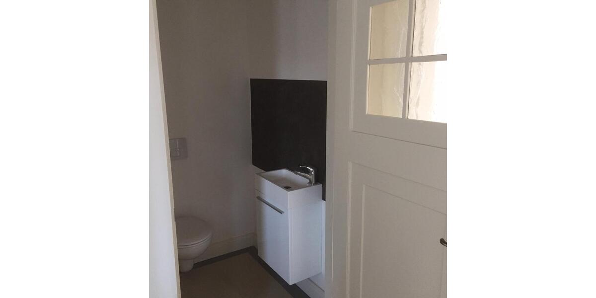 Erdgeschoßwohnung Parchim - 7 Zimmer, 142 m&sup2;, 1.390&euro; | Angebot:26495769