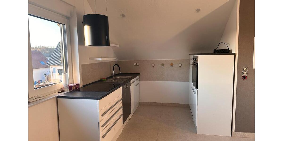 Dachgeschoßwohnung Bad Friedrichshall - 3 Zimmer, 80 m&sup2;, 1.080&euro; | Angebot:26012948