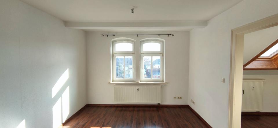 Dachgeschoßwohnung Eisenach - 3 Zimmer, 65 m&sup2;, 570&euro; | Angebot:26686083