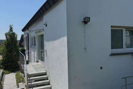 Haus zum Mieten in Böblingen 2.900 € 180 m²