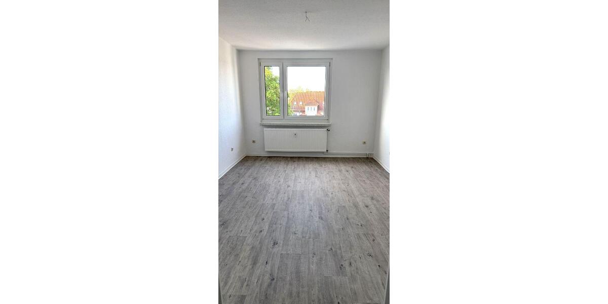 Etagenwohnung Aschersleben - 3 Zimmer, 61 m&sup2;, 334&euro; | Angebot:26686266