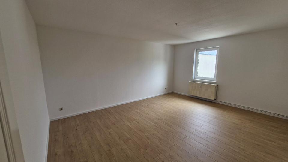 Dachgeschoßwohnung Magdeburg Nordwest - 2 Zimmer, 80 m&sup2;, 575&euro; | Angebot:26586291