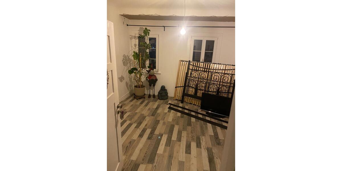 Etagenwohnung Königsfeld im Schwarzwald - 4 Zimmer, 100 m&sup2;, 900&euro; | Angebot:26268864